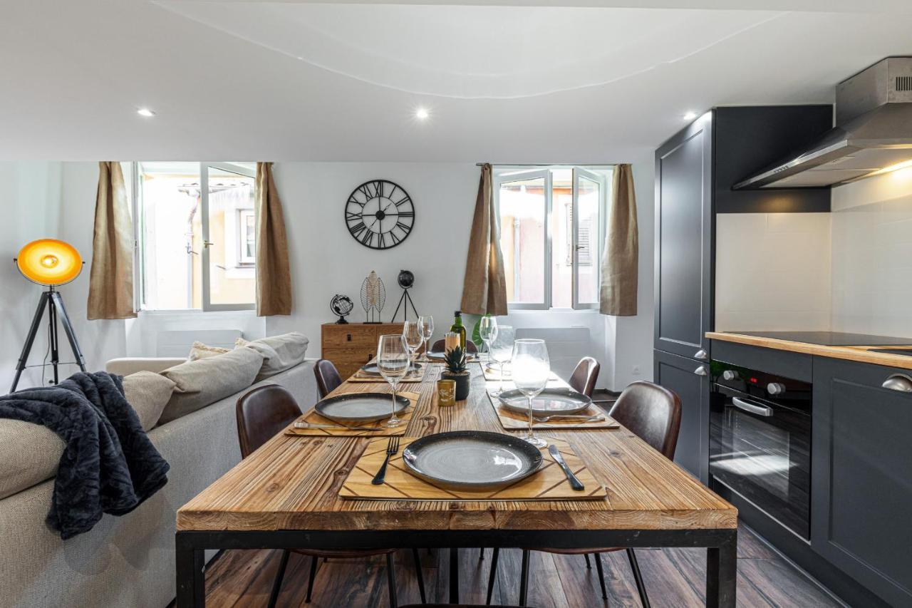 Spacious 2 Bdr Old Town Heart Ницца Экстерьер фото