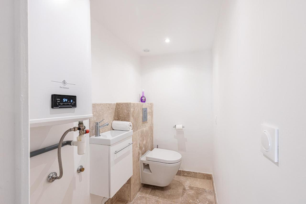 Spacious 2 Bdr Old Town Heart Ницца Экстерьер фото